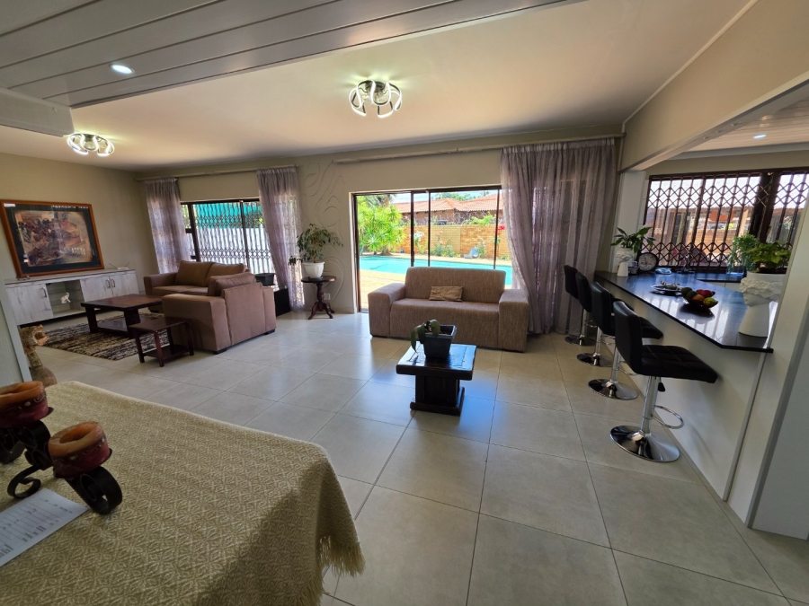 6 Bedroom Property for Sale in Dan Pienaar Free State